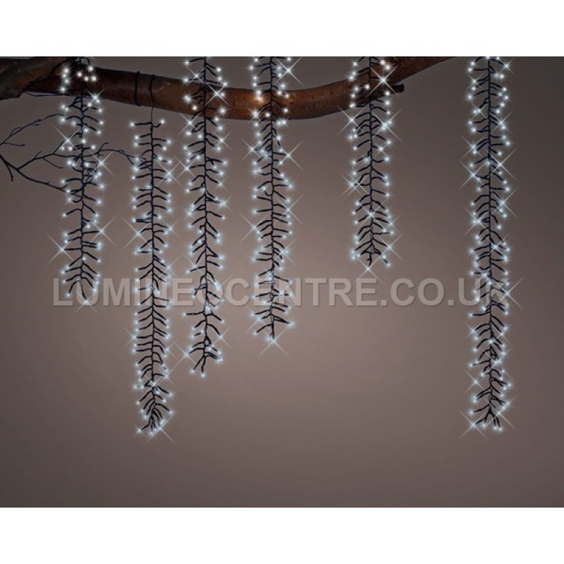 Lumineo 480 LED Tree Cascade Twinkle Lights