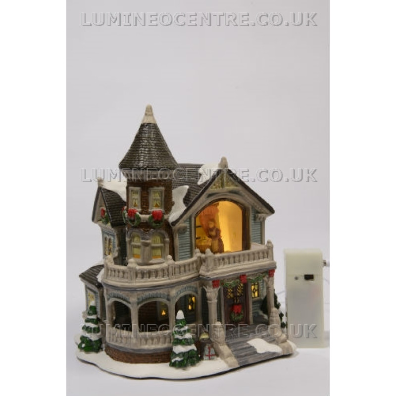 Lumineo LED Lit Victorian House